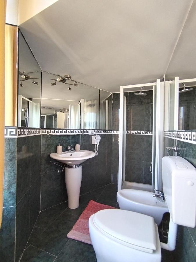 Pixys Hotel Палермо Екстериор снимка
